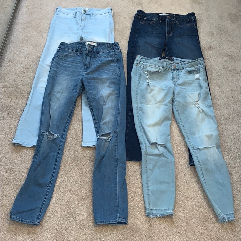 💋4 pair of Hollister jeans, lightly worn
